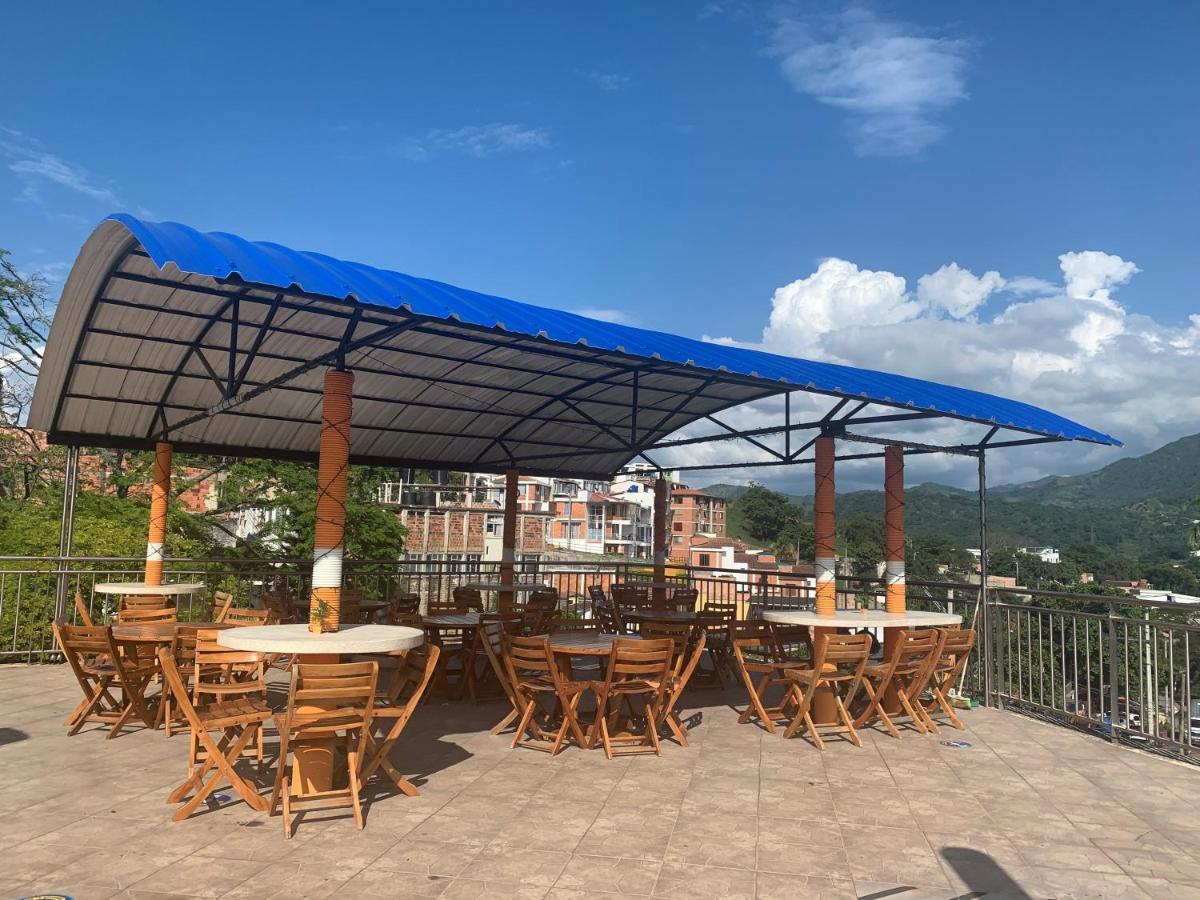 Hotel Bellavista Premium Villeta Dış mekan fotoğraf