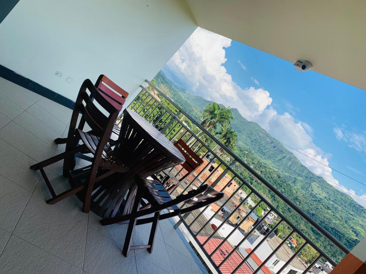 Hotel Bellavista Premium Villeta Dış mekan fotoğraf