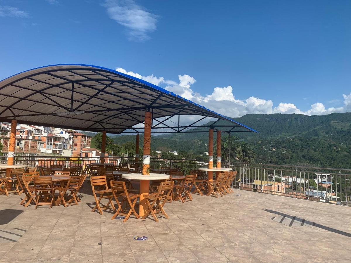 Hotel Bellavista Premium Villeta Dış mekan fotoğraf
