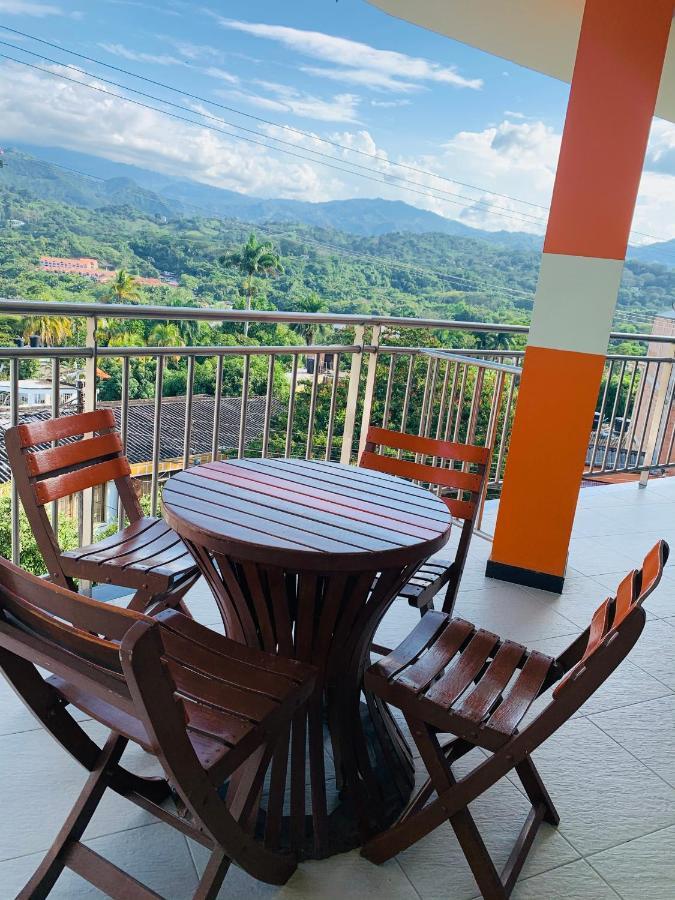 Hotel Bellavista Premium Villeta Dış mekan fotoğraf