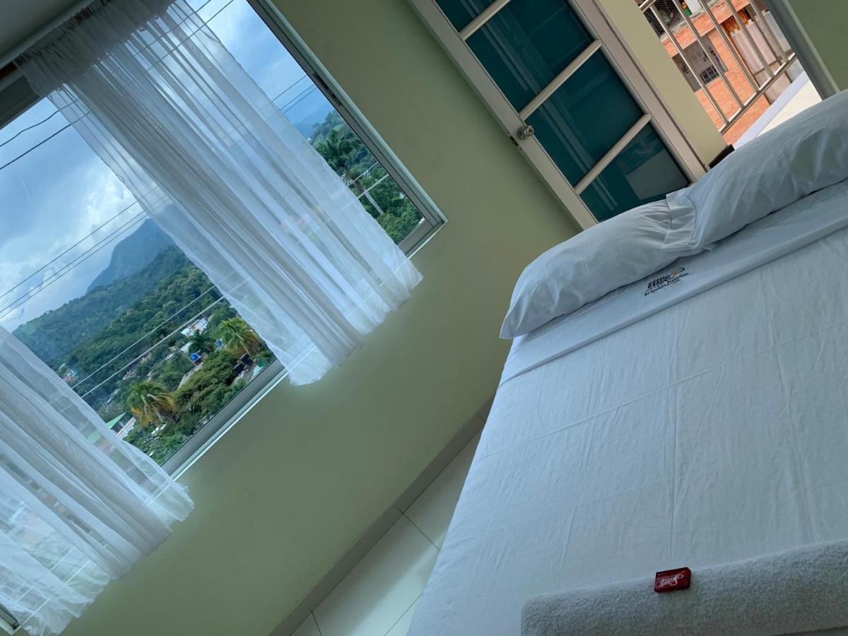 Hotel Bellavista Premium Villeta Dış mekan fotoğraf