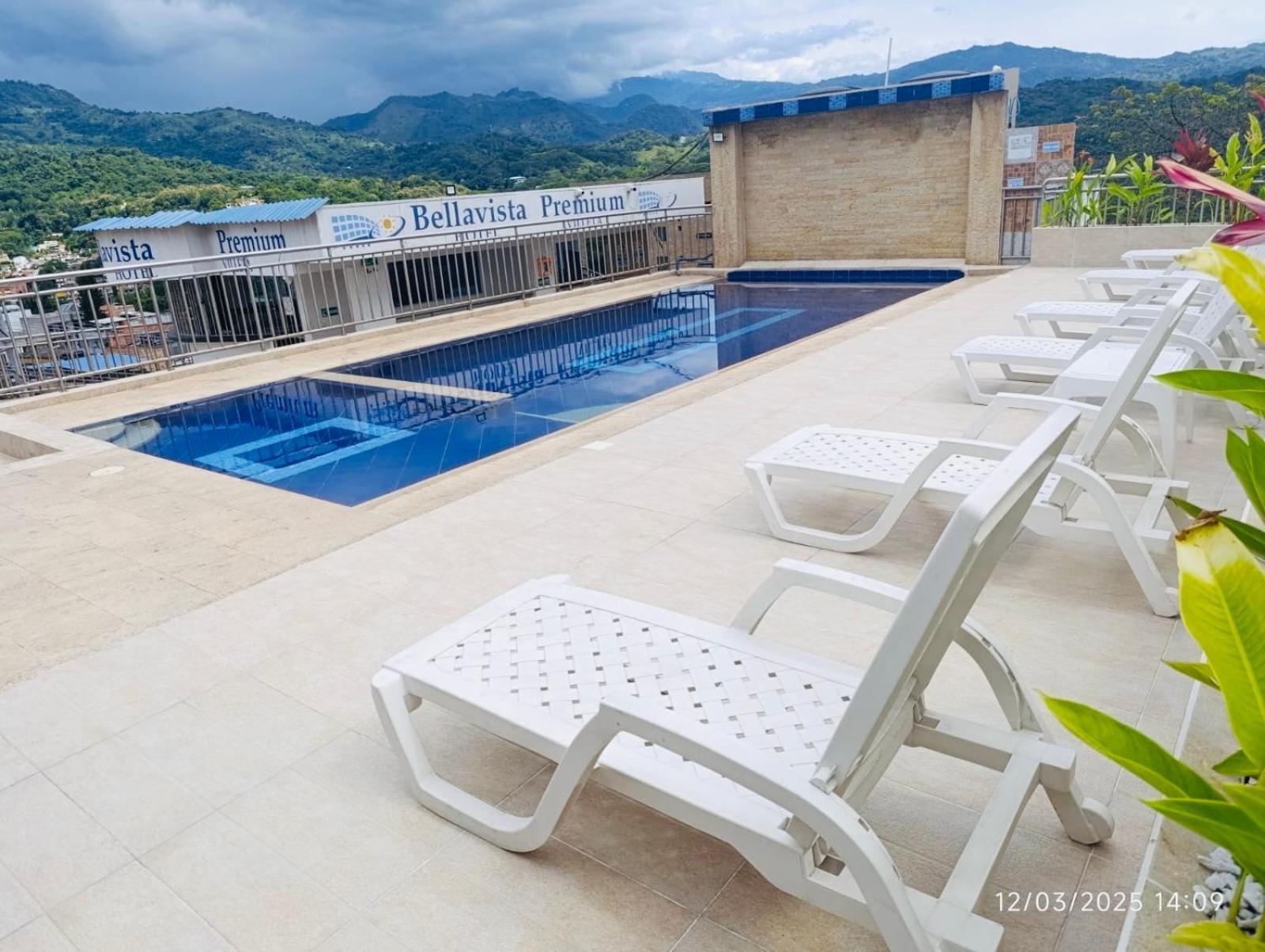 Hotel Bellavista Premium Villeta Dış mekan fotoğraf